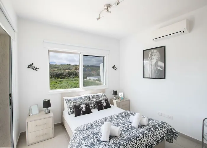 Anemoni 8 * Protaras